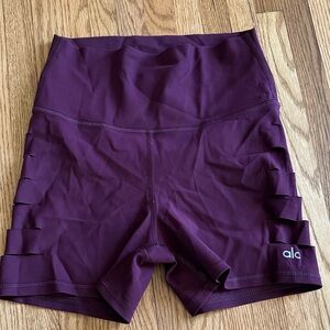 ALO Yoga Women's Plum Bike Shorts